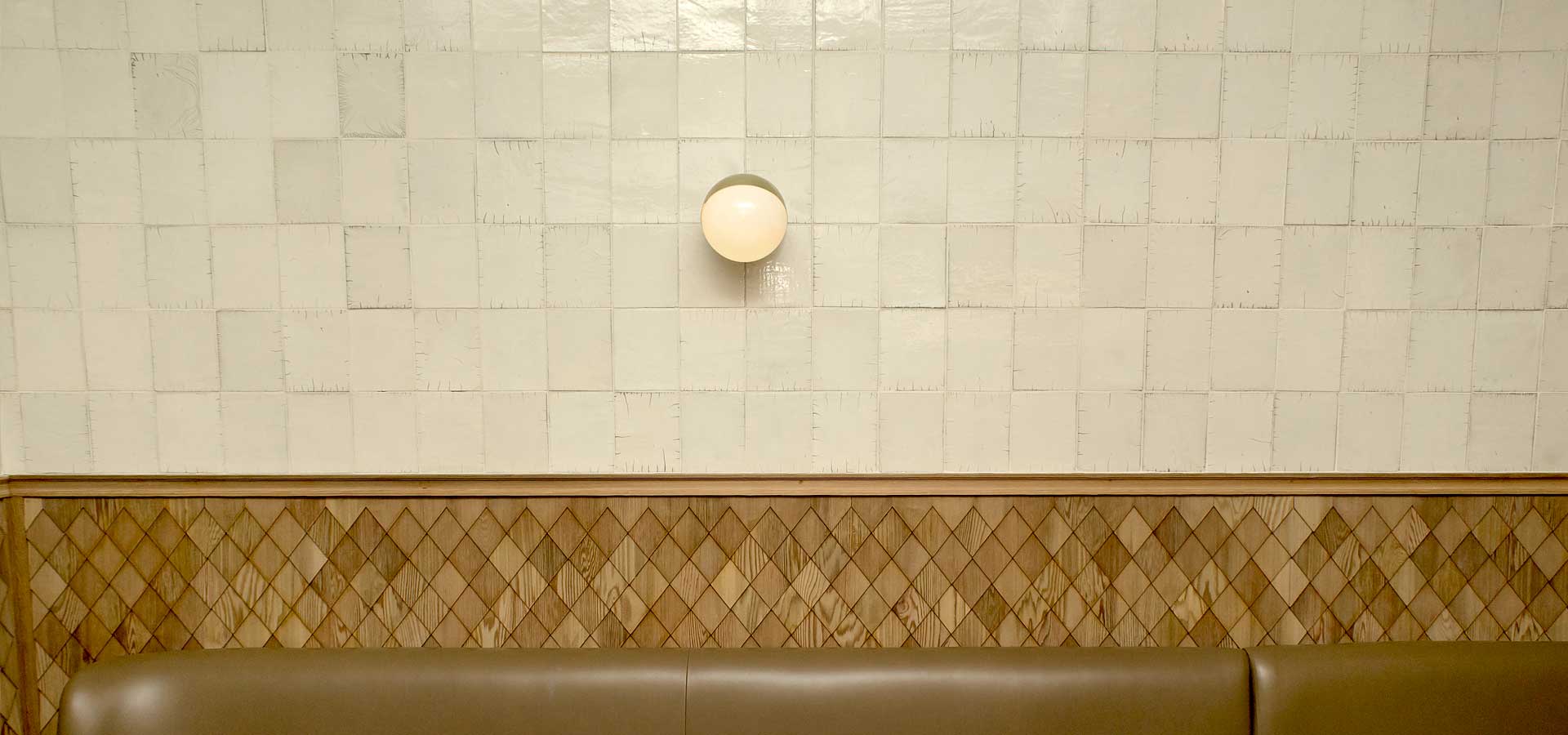 Ceramic tile raku by Fabienne L’Hostis