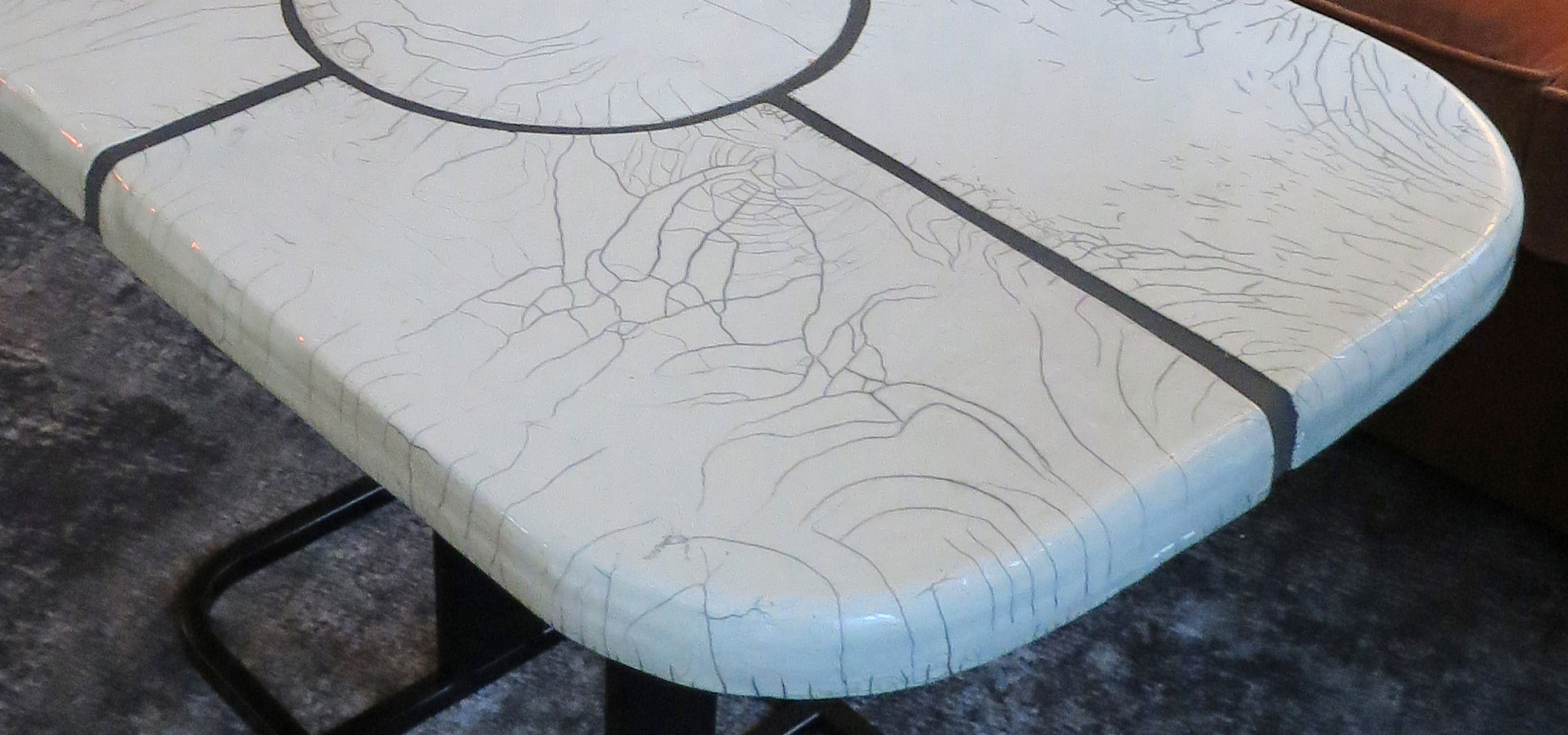 retour de tables raku par Fabienne L'Hostis